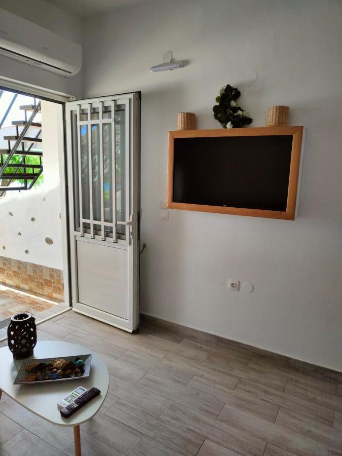 Sea Sound Haraki Apartment Buitenkant foto